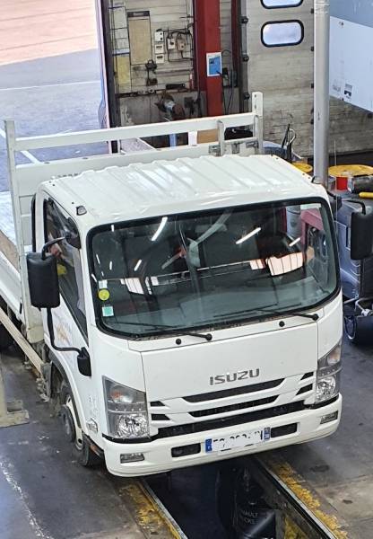 ISUZU en maintenance au Garage SAINTHON